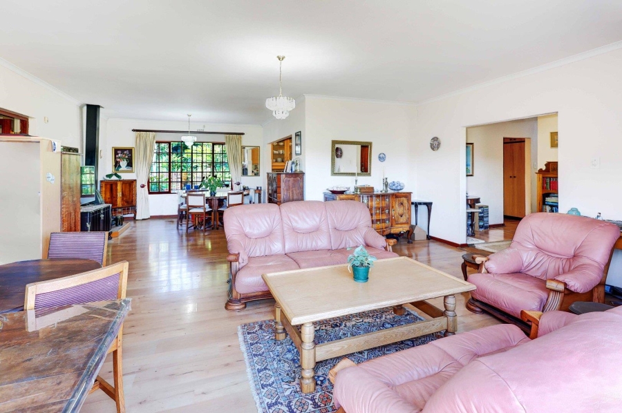 4 Bedroom Property for Sale in Welgemoed Western Cape